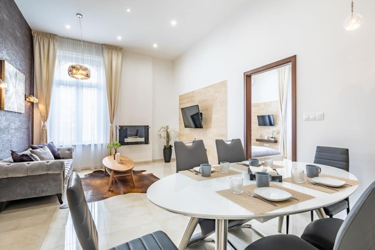 Splendid Perfectly Located Flat With Sauna Apartmán *